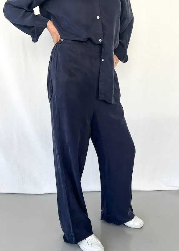 Astrid Pants - Navy