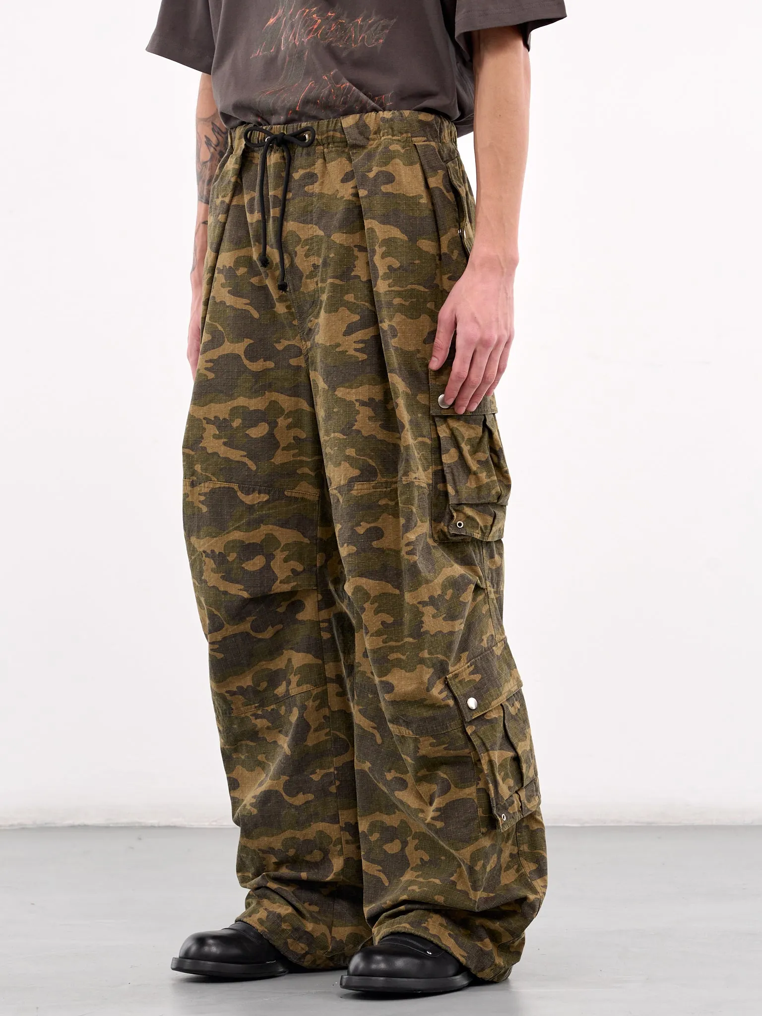 Camo Cargo Pants (PT0-25-253-MIX)