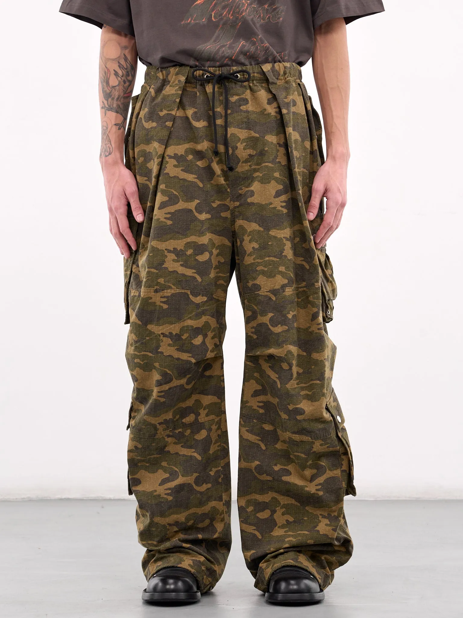 Camo Cargo Pants (PT0-25-253-MIX)