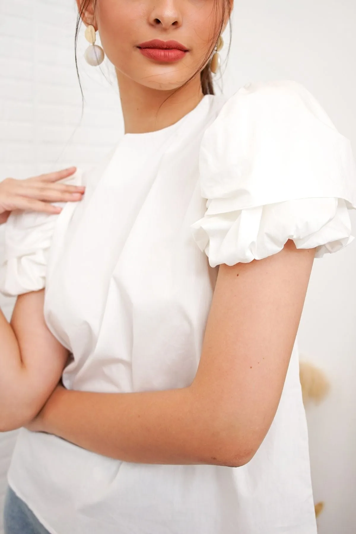 CATALEYA Poplin Puff-Sleeve Top (White)
