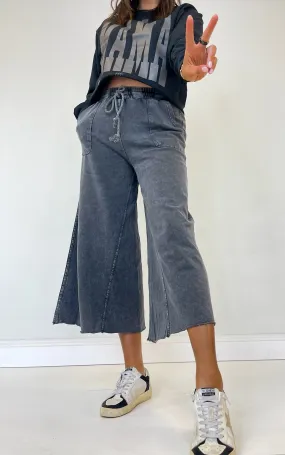 Feeling Spontaneous Wide Leg Pants - Black