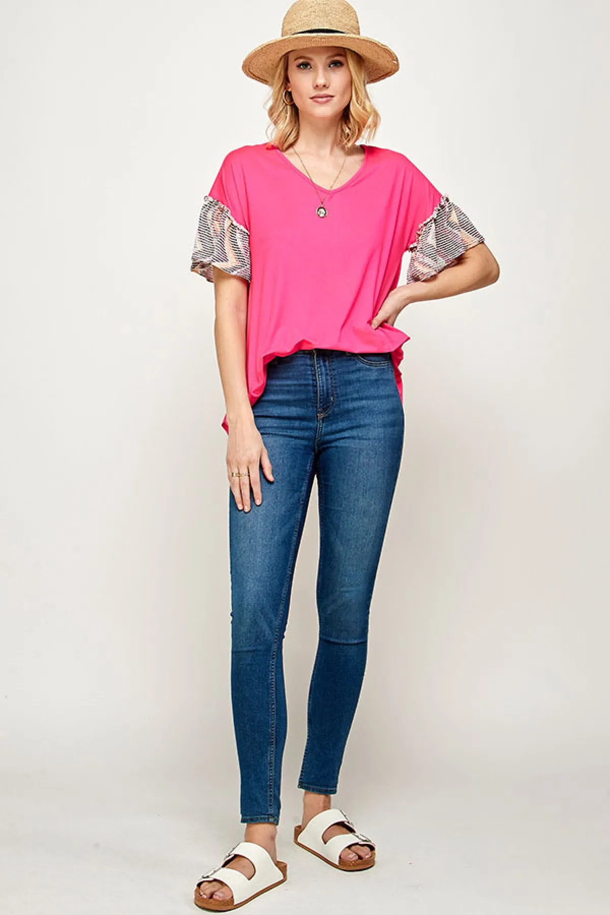 FUCHSIA V-NECK ROUND BOTTOM CHEVRON PRINT RUFFLE SLEEVE TOP
