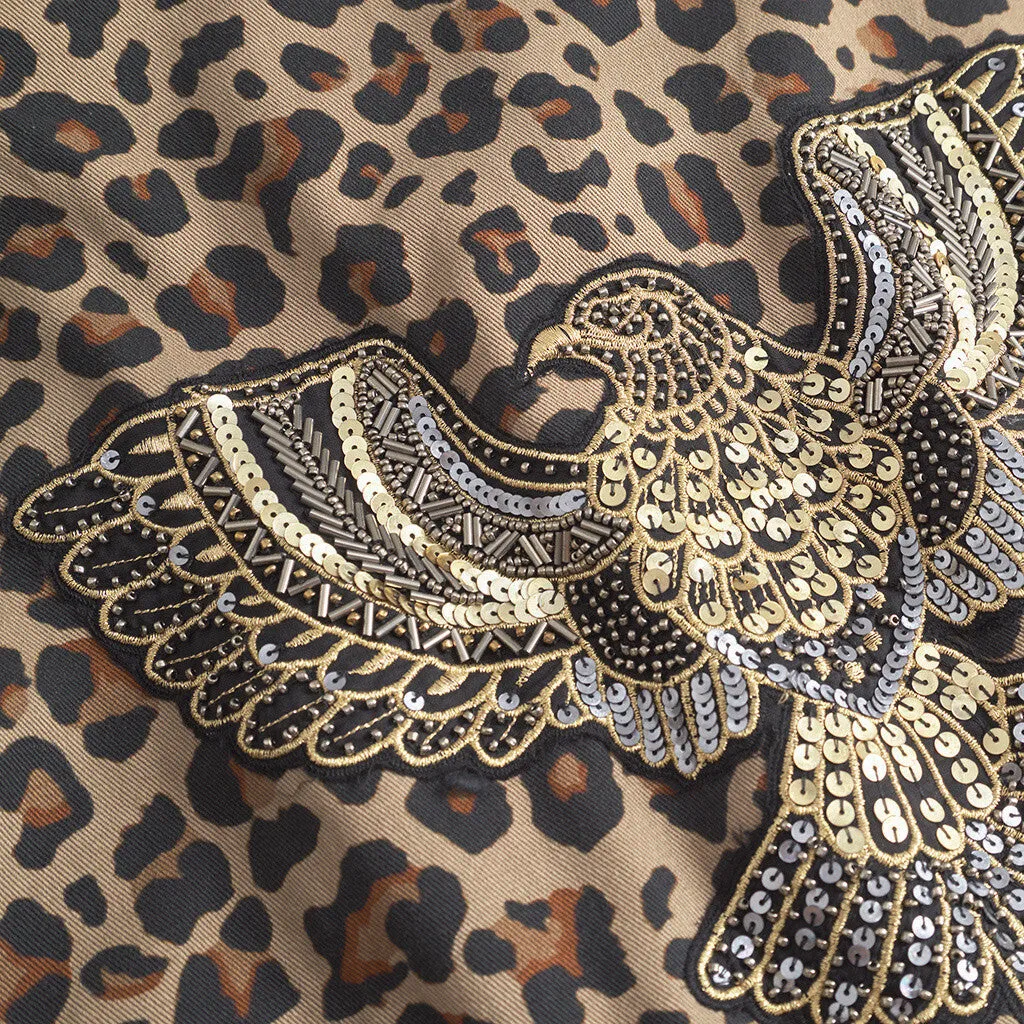 Jane jakke dekoreret med et smukt patch / 100162 - Leopard Printed
