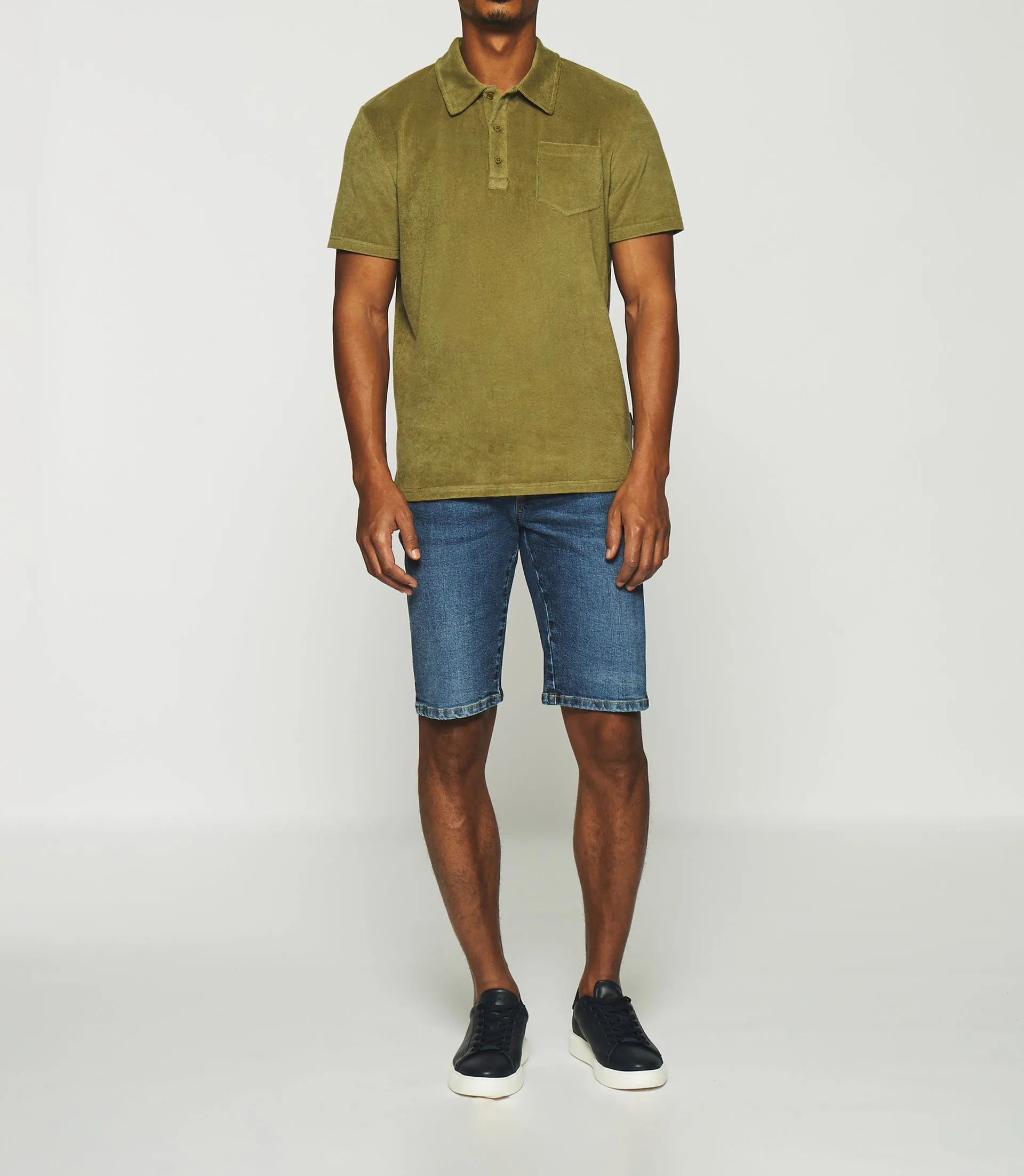 Polo uni en maille éponge avec poche kaki GAI