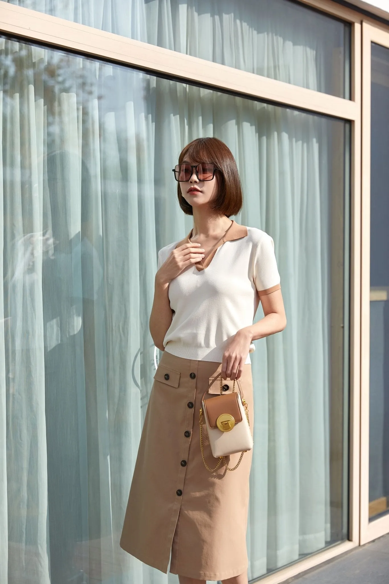 White-Beige Short Sleeve Polo Collar T-shirt