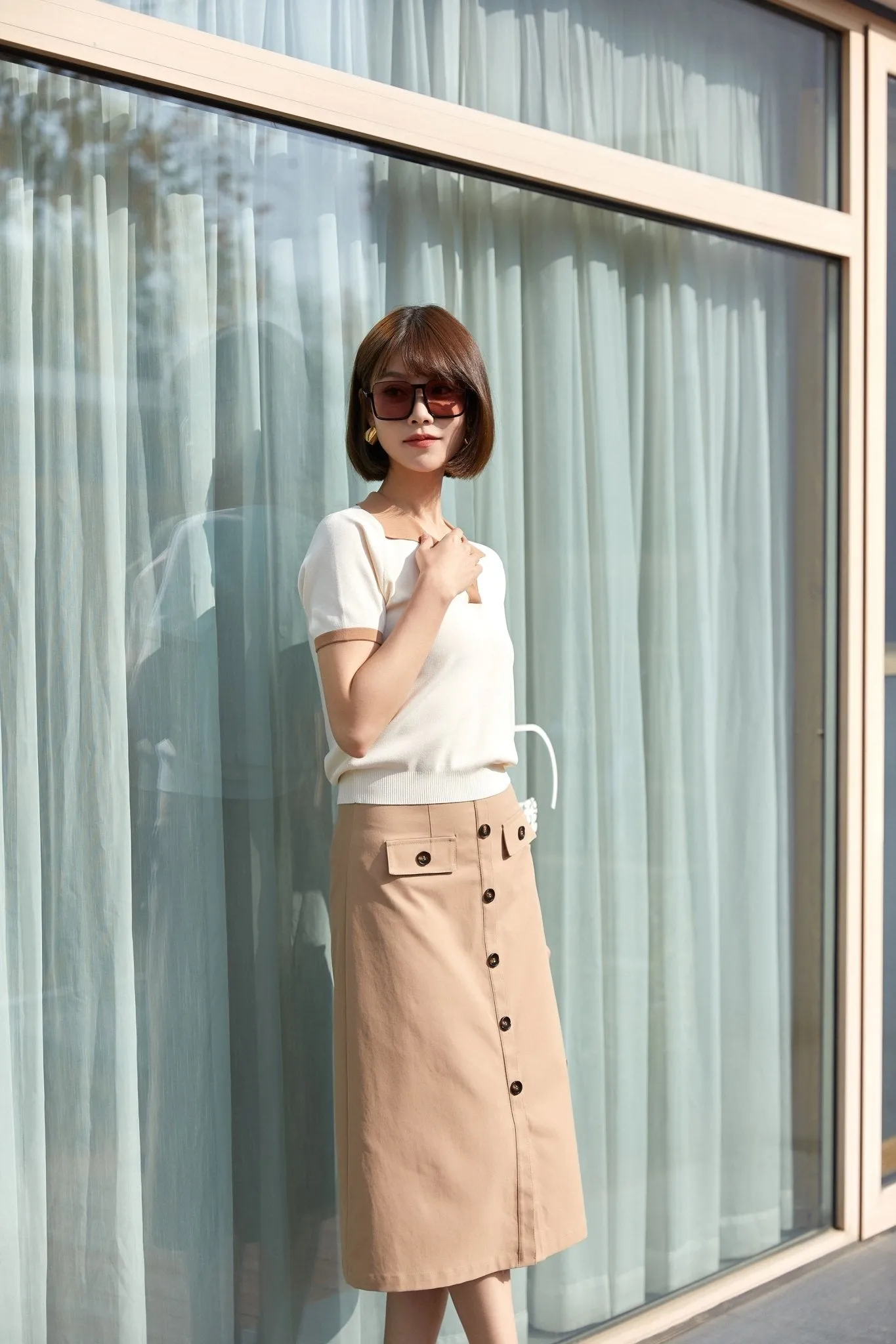 White-Beige Short Sleeve Polo Collar T-shirt